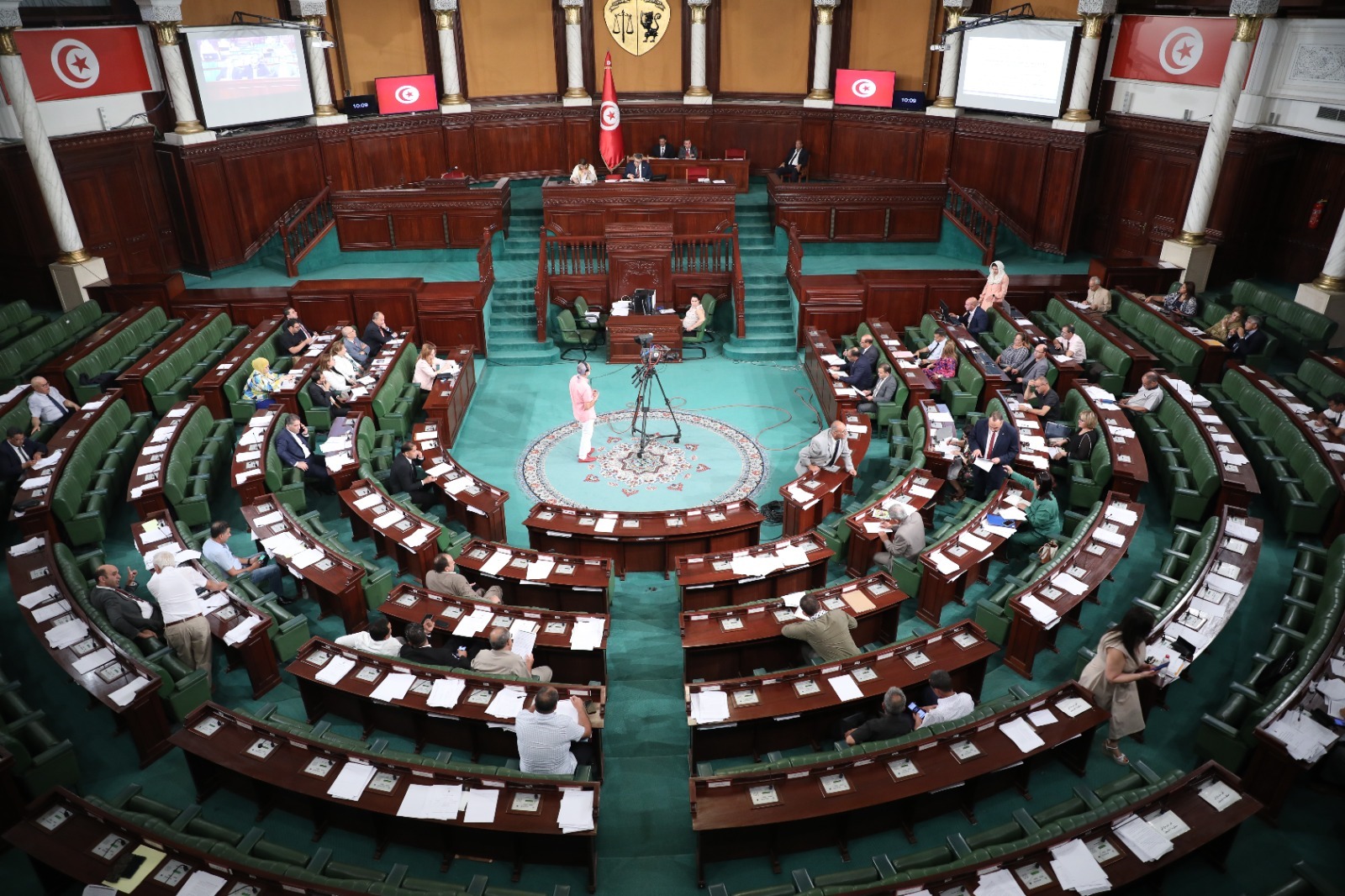 من بينها ما يتعلق بالمالية والميزانية والعلاقة بين المجلسين..   عودة برلمانية مثقلة بمشاريع قوانين وأولويات تشريعية